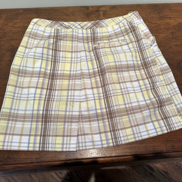 Izod Plaid Golf Skort Size 2 - Picture 3 of 6
